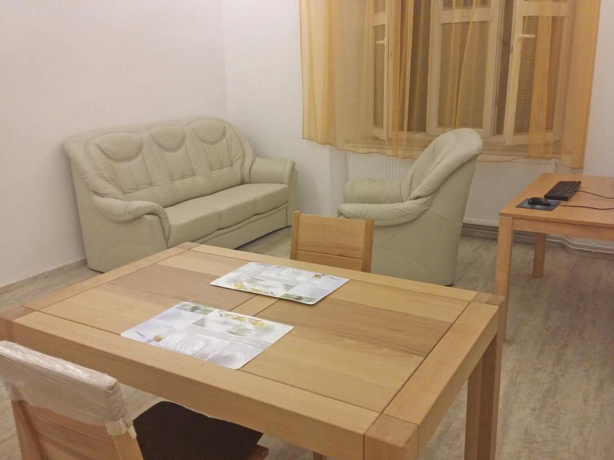 New Apartment In A Historical Building Prag Dış mekan fotoğraf